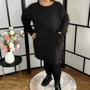 Szuper polár anyagú, kerek nyakú tunika elején zseb és HOPE felirat fekete színben