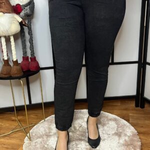 Extra rugalmas, gumis derekú, alul gumis szárú farmer jeggings fekete színben