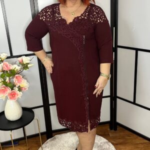 Madeirával és strasszokkal díszített zipzáros álom ruha bordó színben