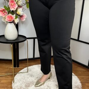 Magyar készítői alakformáló nadrág fekete színben