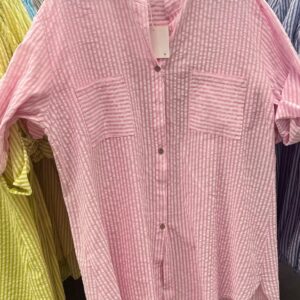 Lenge, könnyed anyagú, V nyakú, csíkos ingtunika bézs színben