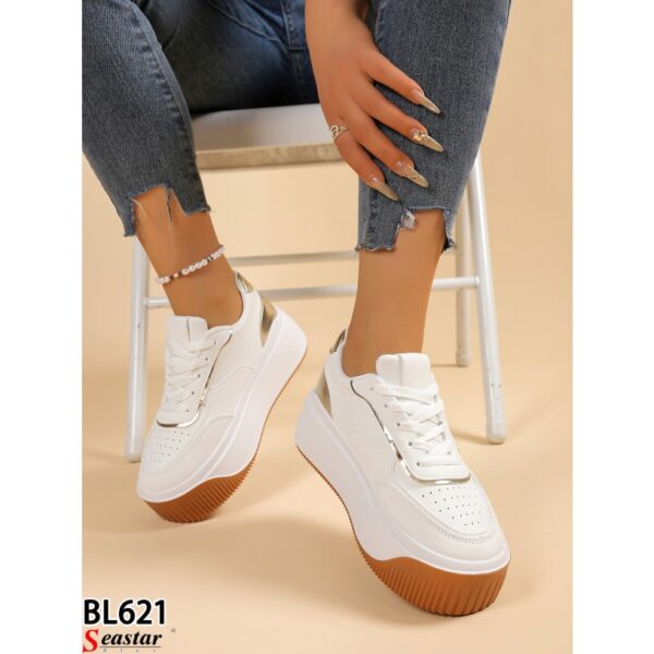 Fehér-arany platformos ( magasabb talpú) sneaker - Image 2