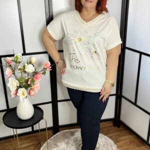 V nyakú, nyaka és alul horgolással díszített, arany virágmintás pamut felső fehér színben