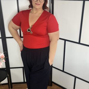 Piros különlegesen dekoltált rövid ujjú body