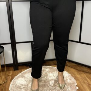 Klasszikus fazonú olasz prémium punto anyagból készült gumis derekú nadrág hátul vágott díszzsebbel fekete színben