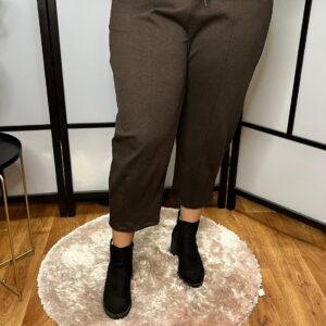 Gyönyörű olasz gumis derekú csizmanadrág csokibarna színben