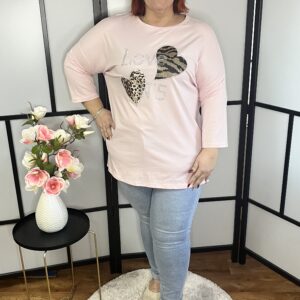 Egyenes fazonú, 3/4-es ujjú tunika köves-szív díszítéssel púder színben