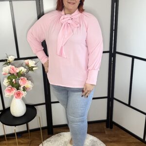 Zsorzsett anyagú, megköthető nyakú, egyenes fazonú felső púder színben