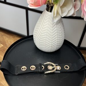 Fekete gumis öv arany fémes díszekkel