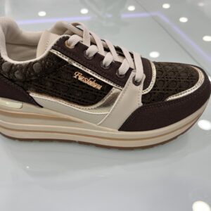 Barna-arany gyönyörű éktalpú elegánsabb sneaker