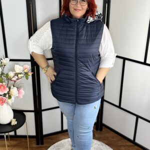 Gyönyörű kifordítható steppelt mellény levehető kapucnival sötétkék színben