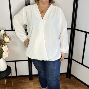 Gumis aljú, extra méretű átlapolt fazonú csodás blúz fehér színben