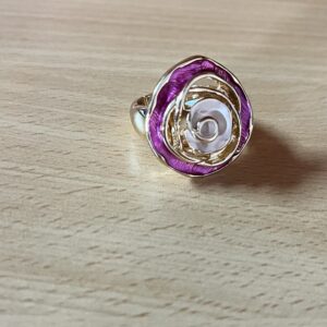 Gumis gyűrű pink csavart mintázattal