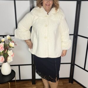 Fehér egyedi, különleges csoda bunda/kabátka