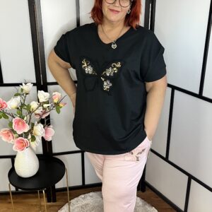 Gumis derekú prémium pamut anyagból készült flitteres pillangóval díszített nadrág púder színben