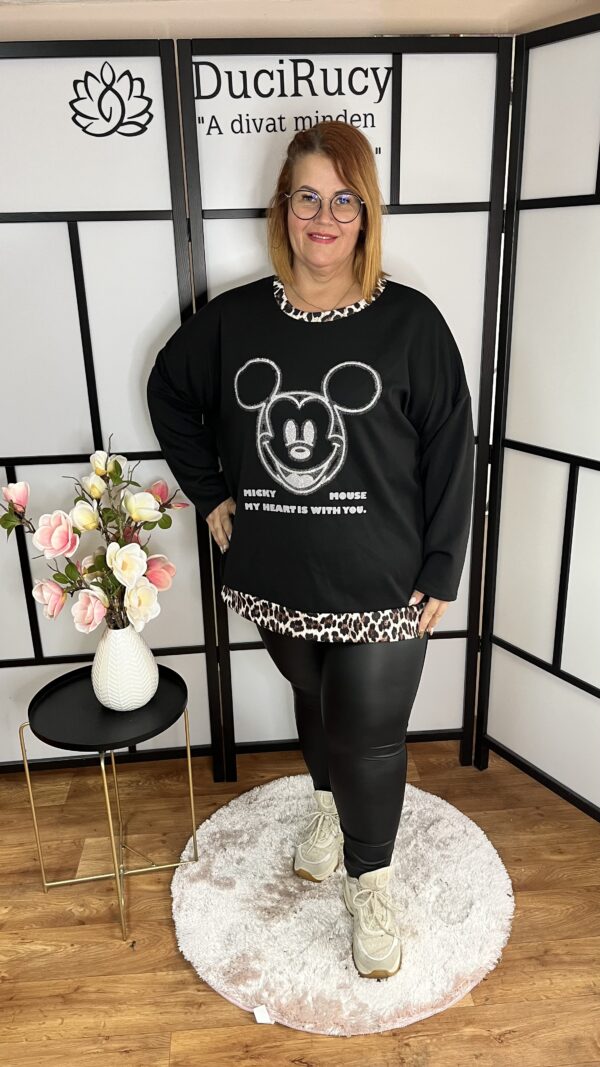 Mickey mintájú, állatmintás szegéllyel díszített felső fekete színben