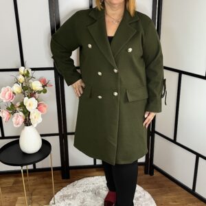 Átmeneti vastagságú nagyon csinos fazonú szövet kabát arany színű dísz gombokkal keki színben