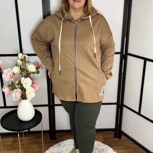 Zipzáros trendi, zsebes, kapucnis kardigán cappuccino színben