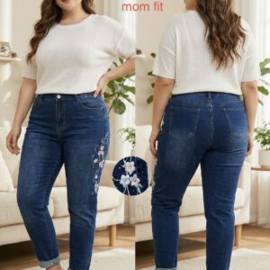 Mom fit fazonú, rugalmas farmer nadrág combján hímzéssel és kövekkel díszítve